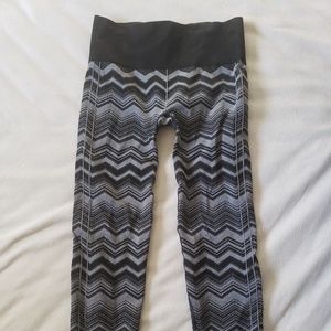 Lululemon Ebb to the Street